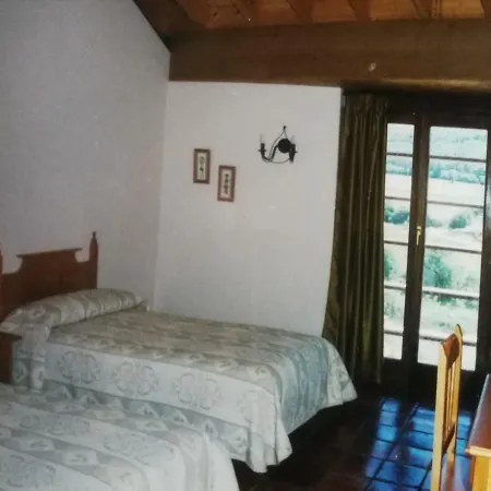 Casa Rural Sisi Holiday home Canduela