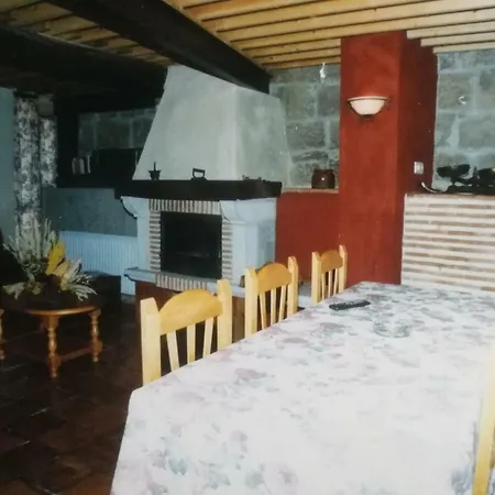 Holiday home Casa Rural Sisi Canduela